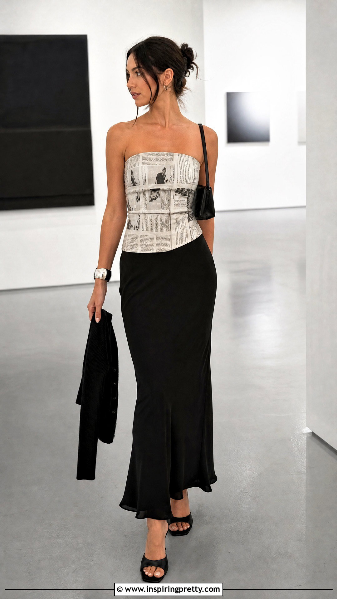 Newspaper Tube Top With Black Maxi Skirt And Mules - 25 Newspaper Tube Top outfit ideas