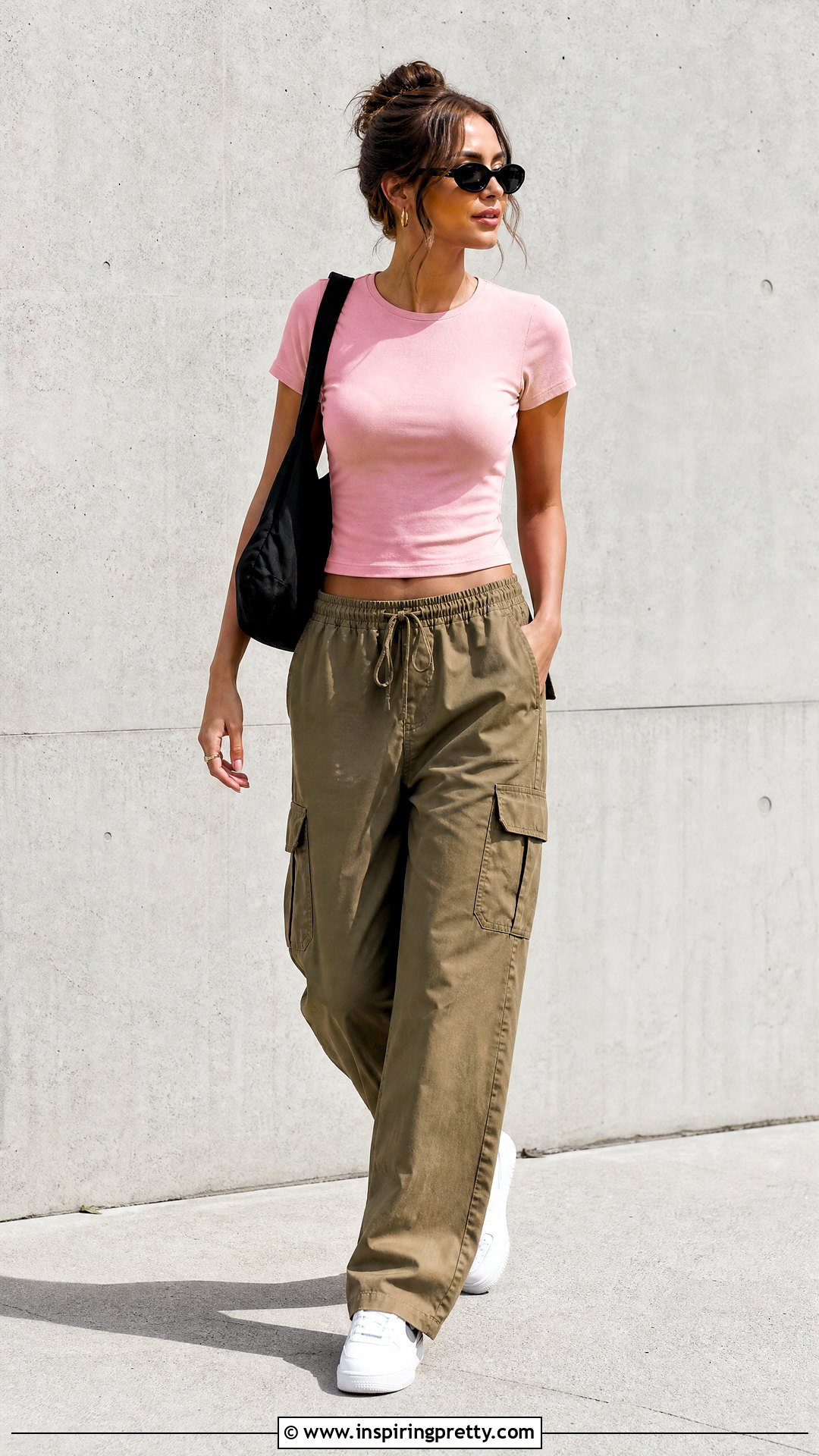 Peachy Den Pink Top With Cargo Pants - 20 peachy den pink top outfit ideas