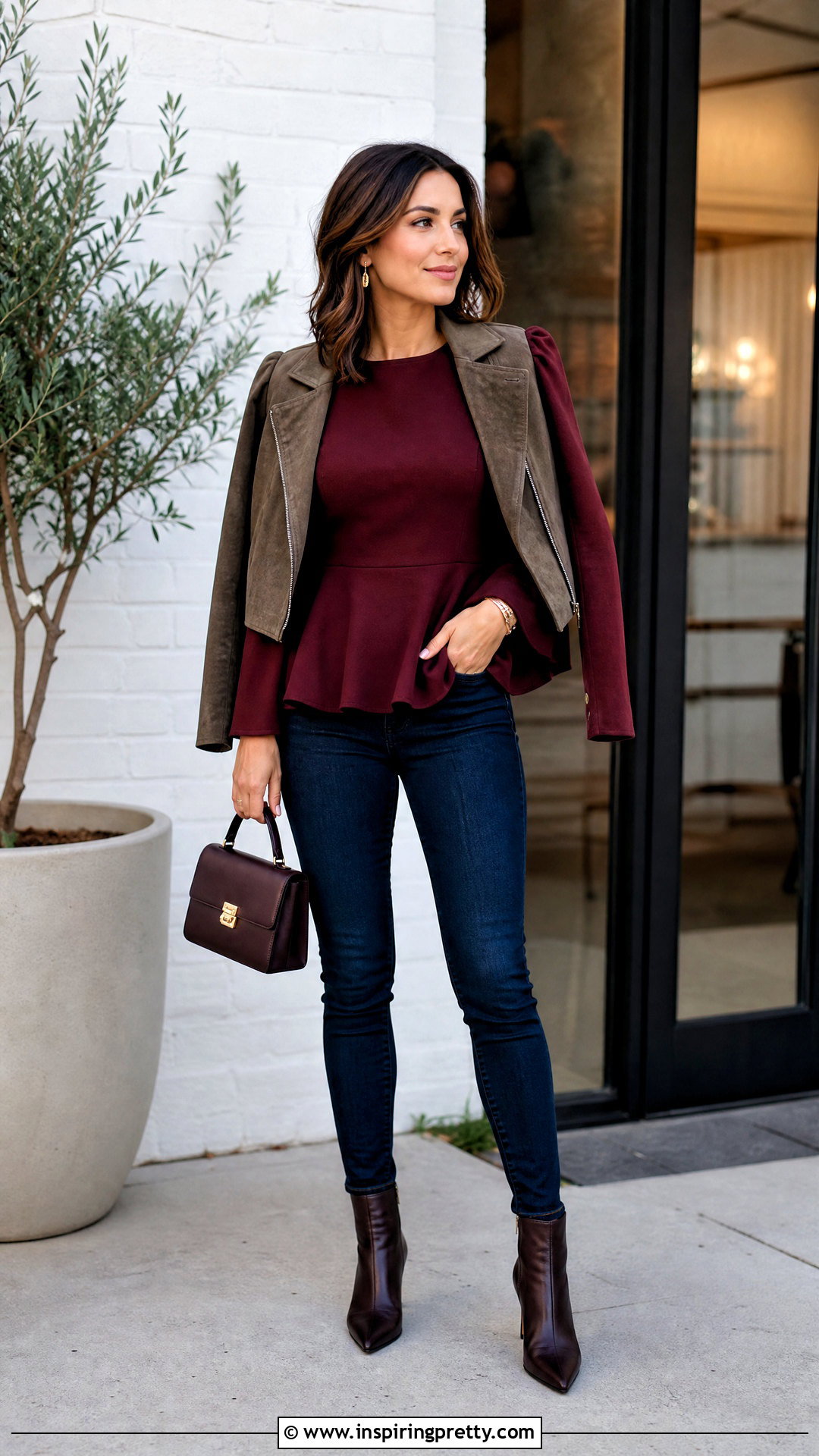 Peplum Top With Slim Jeans - 50 fall tops outfit ideas
