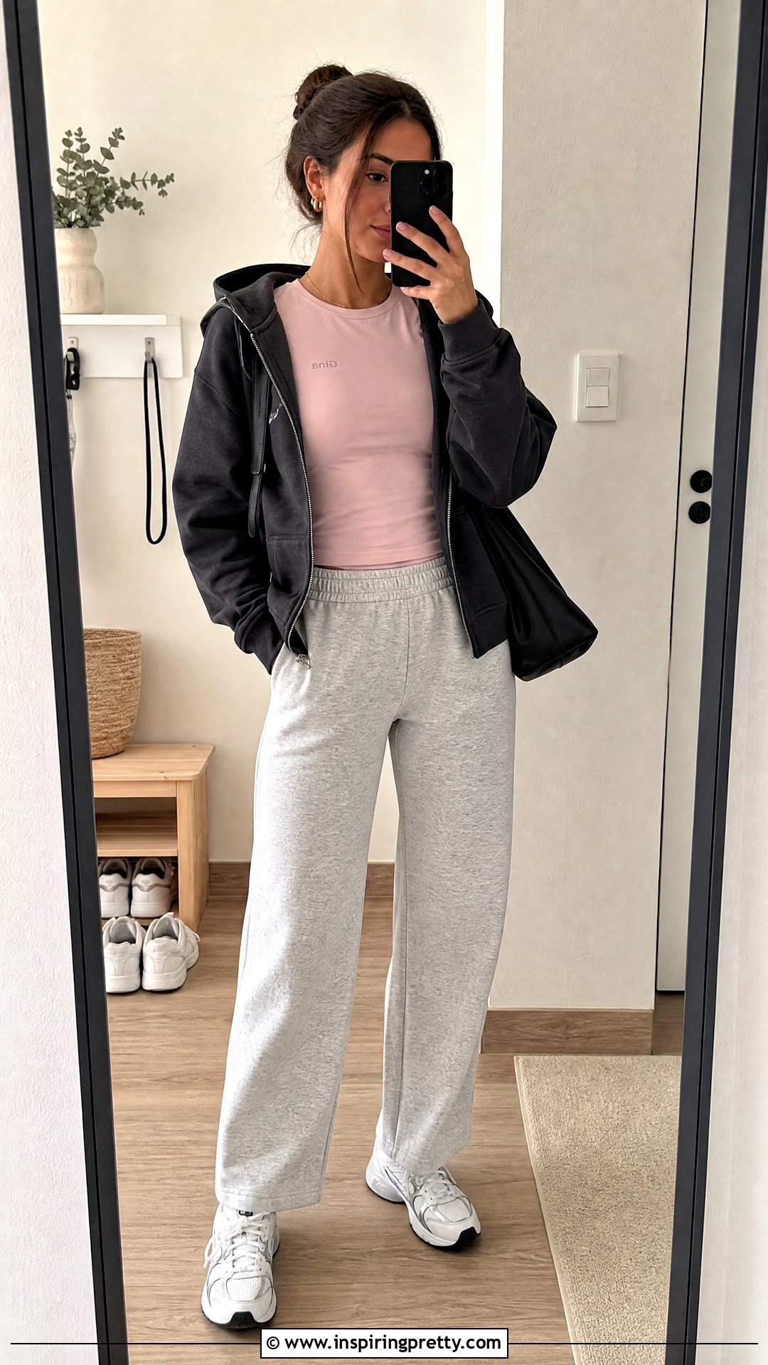 Pink Gina Top With Gray Sweatpants - 25 pink gina top outfit ideas