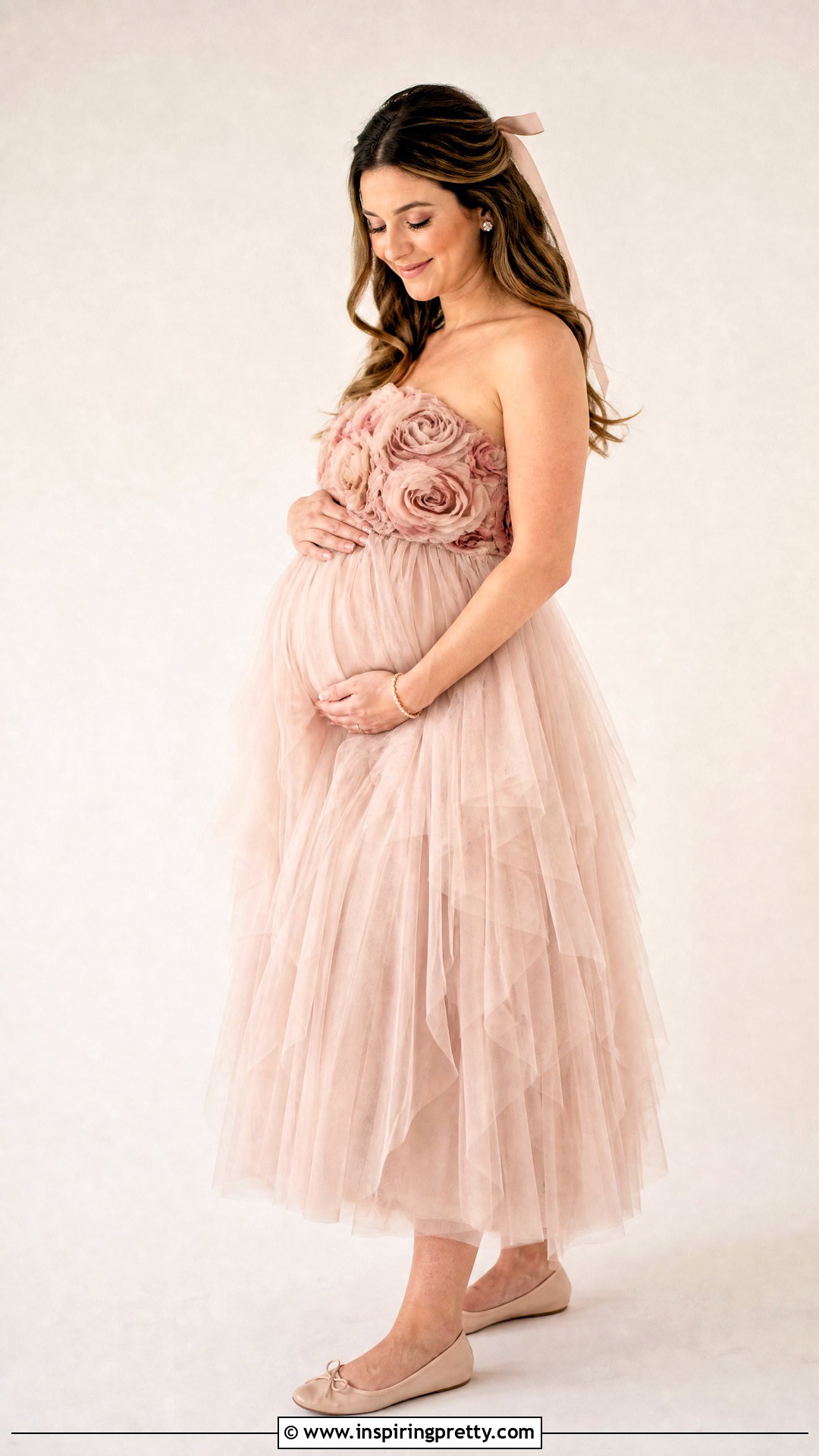 Pink Rose Flower Top With Tulle Skirt - 20 maternity flower top photoshoot ideas