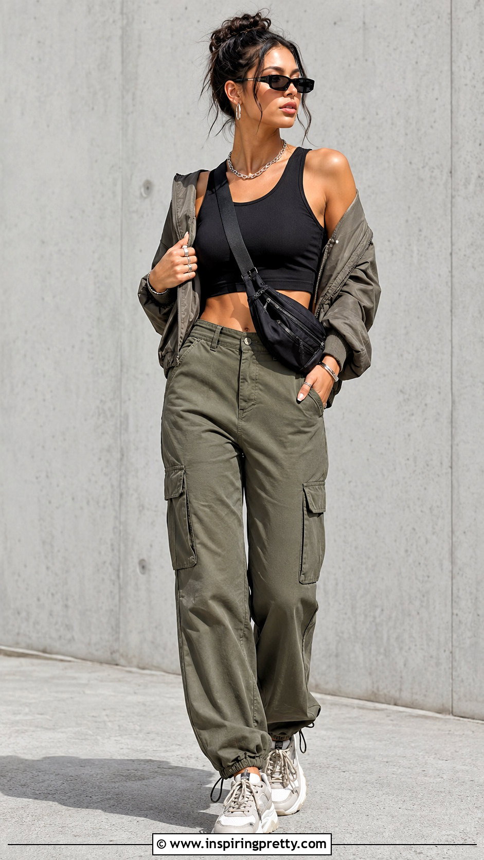 Sculpt Cropped Tank Top With Cargo Pants - 20 Sculpt Cropped Tank Top outfit ideas