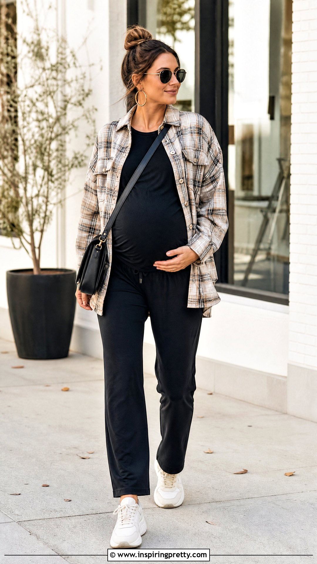 Shacket And Relaxed T Shirt Pregnancy Outfit - 25 tops to hide pregnancy outfit ideas