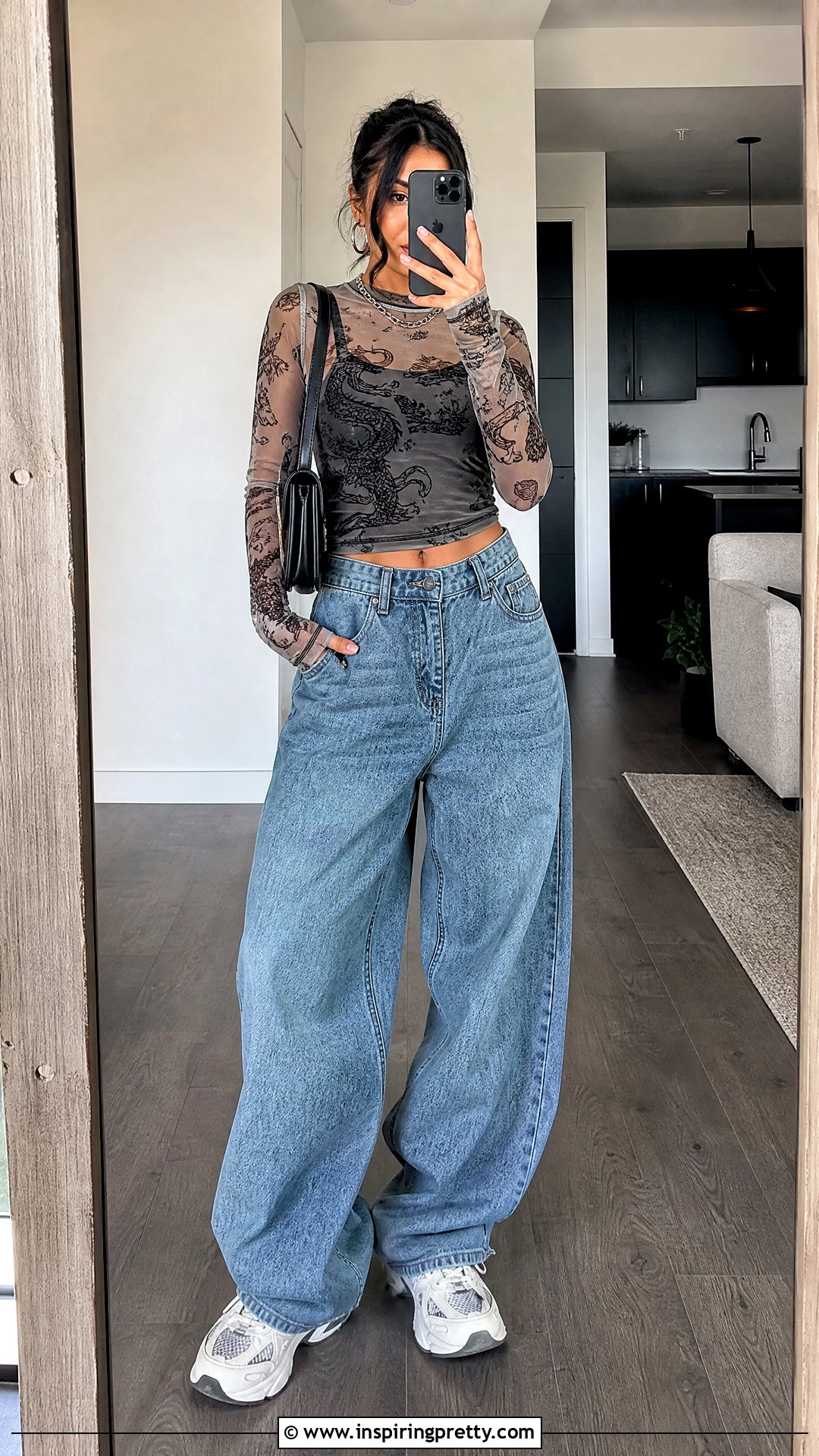 Sheer Graphic Top With Baggy Jeans Selfie - 25 Sheer Top Selfie ideas