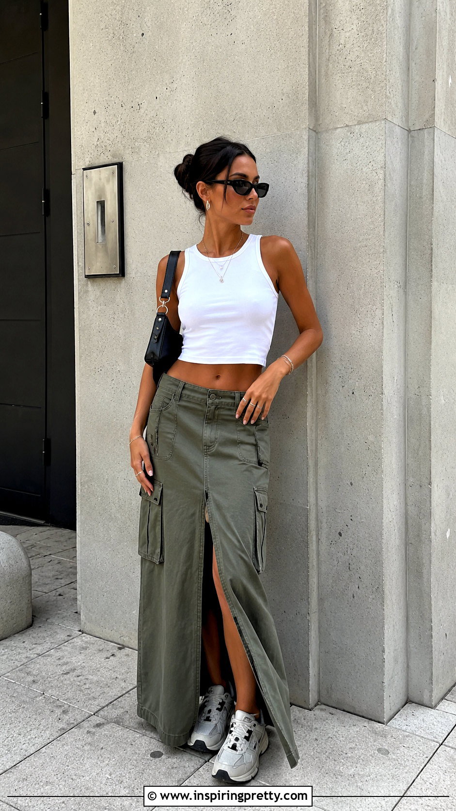 Sleeveless Crop Top With Cargo Skirt - 50 sleeveless crop top outfit ideas