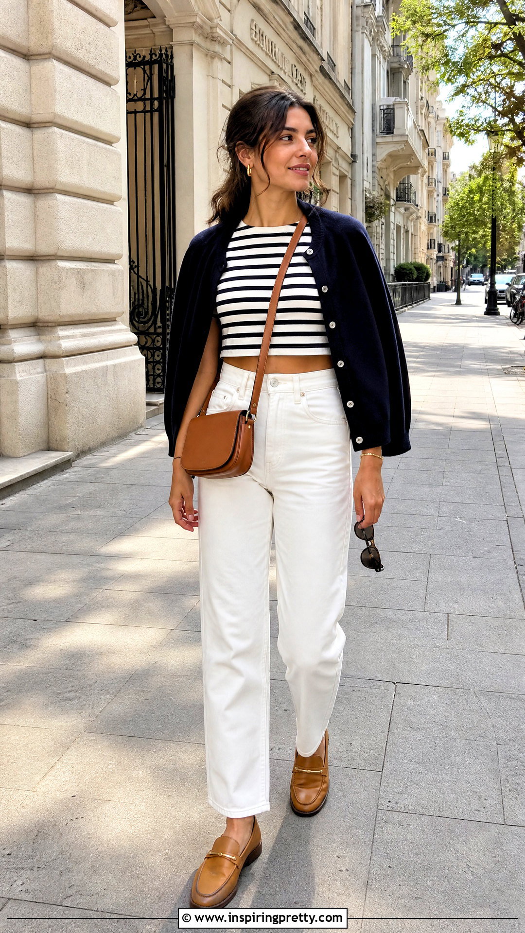 Striped Short Top With White Jeans - 50 short tops outfit ideas