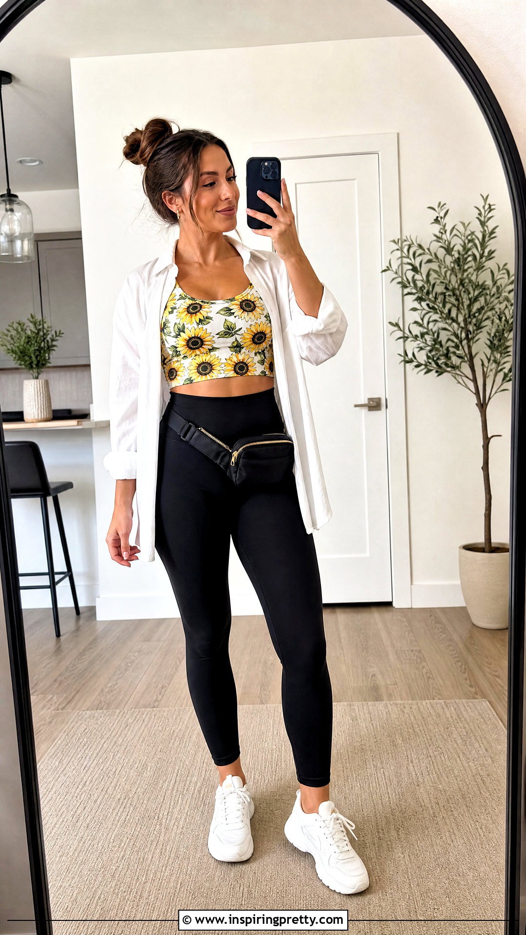 Sunflower Print Crop Top With High Waisted Leggings - 20 sunflower print crop top outfit ideas