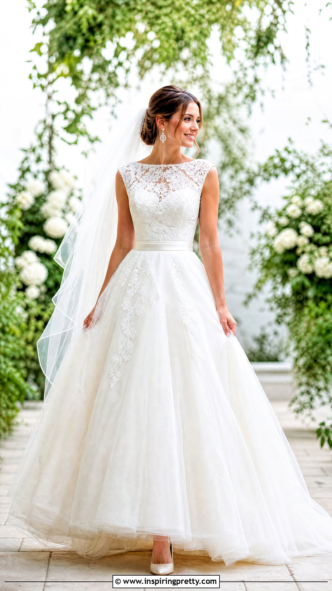 White Lace Bridal Top With Tulle Skirt - 20 White Lace Bridal Top outfit ideas
