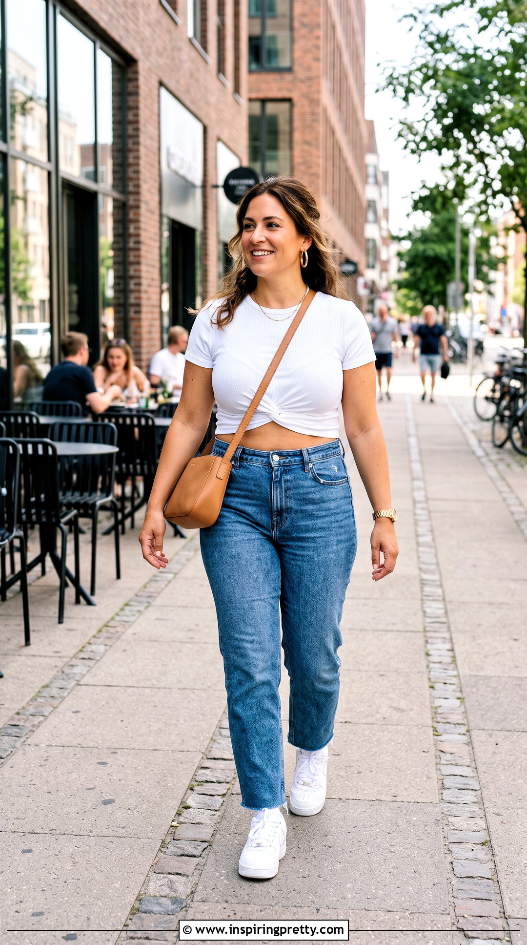 White Twist Crop Top With High Waisted Jeans - 25 Twist Crop Top Outfit ideas