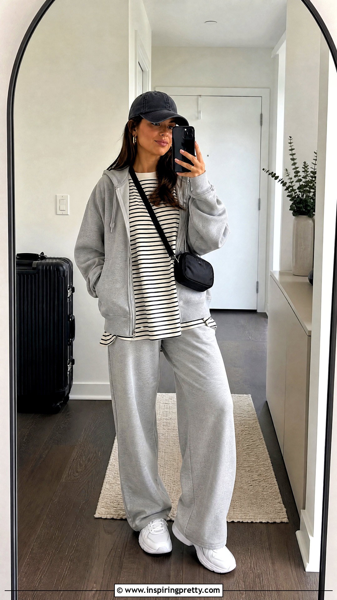 Zelly Long Stripe Top With Sweatpants - 20 Zelly Long Stripe Top outfit ideas